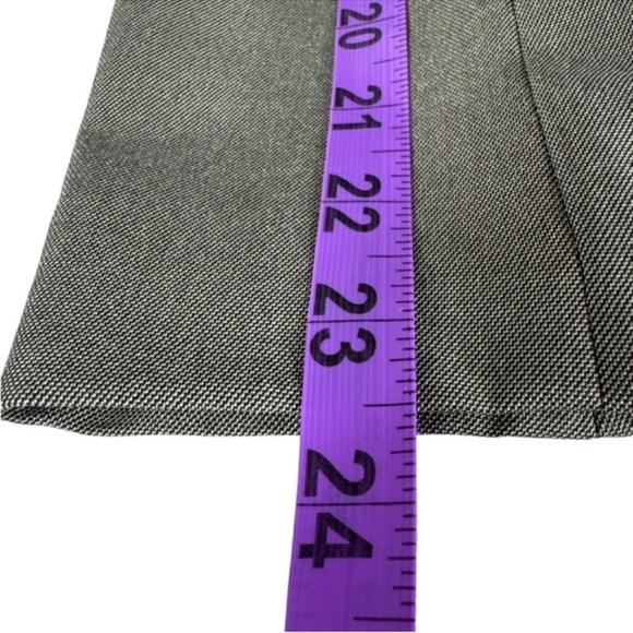 JONES WEAR One Button Blazer in Gray, Pleated Collar, Size 6. - Picture 10 of 11